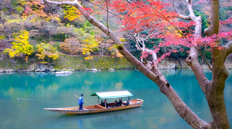 Arashiyama-Kyoto Autumn leaves