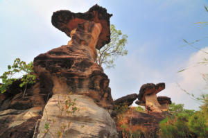 Ubonratchathani phataem ผาแต้ม เสาเฉลียง